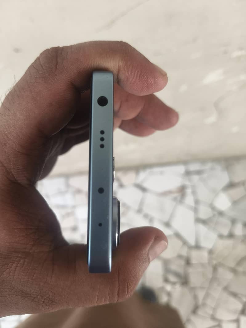 redmi note 13 lush Condition 10/10 with all accessories and box 5