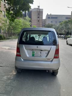 wagon R gari hai 2018 model hai . 03096551970