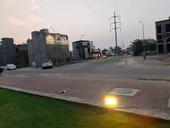 Spacious 6.8 Marla Plot In Green Avenue A Prime Spot For Brand Expansion