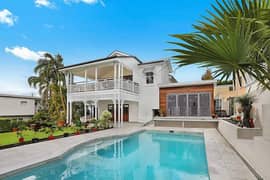 BEAUTIFUL brand new portion for rent