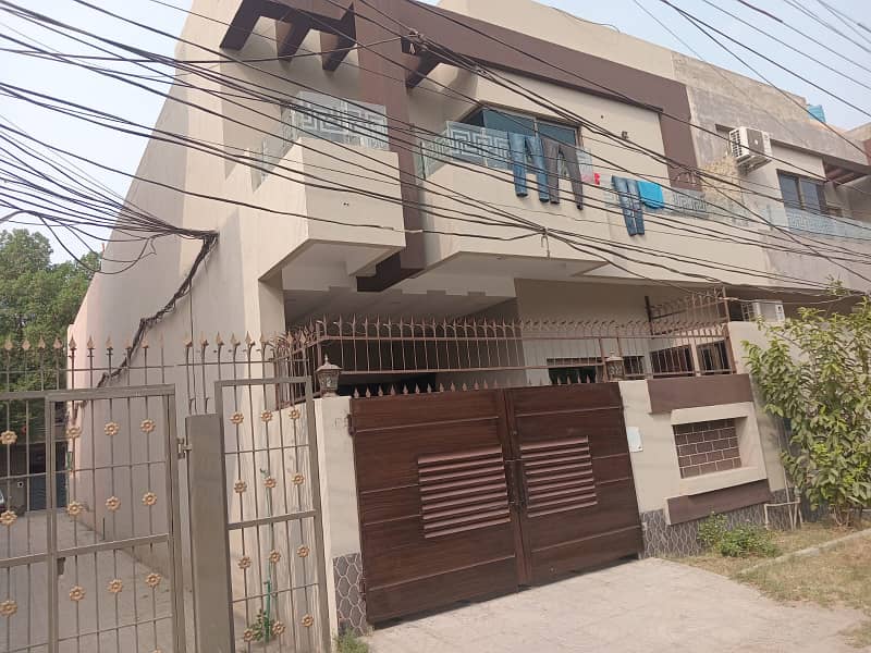 5 Marla Elegant And Fully Maintained Super Hot Located Double Unit House With Gas Is Available In The Best Block Of Khuda Buksh Colony Lahore. 9
