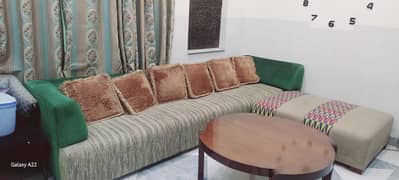 L shaped sofa with table
