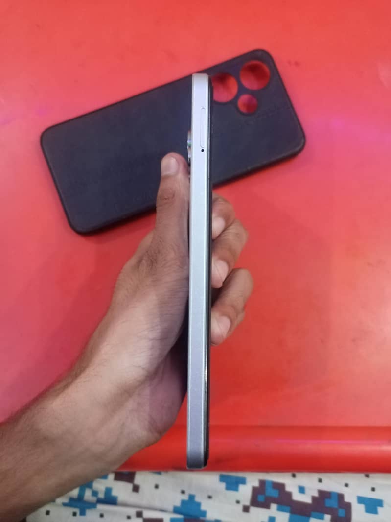 Infinix hot 30 play 4+64 10/10 condition 2 days No Fault with box 3