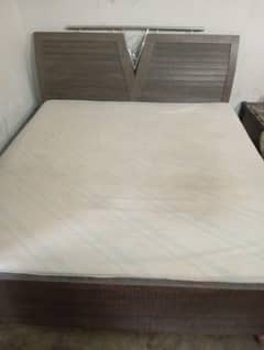 Double bed king size with mattress