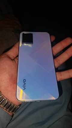 vivo y21 4 64  with box condition 10/9 cash need urgent