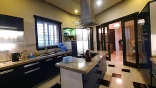 LUXURIOUS LIKE NEW BUNGALOW FOR SALE