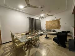LUXURIOUS WELL MAINTAINED 300 YARDS HOUSE FOR SALE