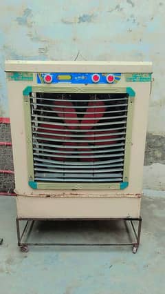 اس کی موٹر کاپرکی ہے صاف کنڈیشن ہے کوئی مسلا نی  ہے کوئی آواز مسلا نہے