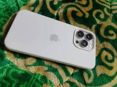 13pro 128 GB factory unlock sim4 month chly ge abi 89 health ha
