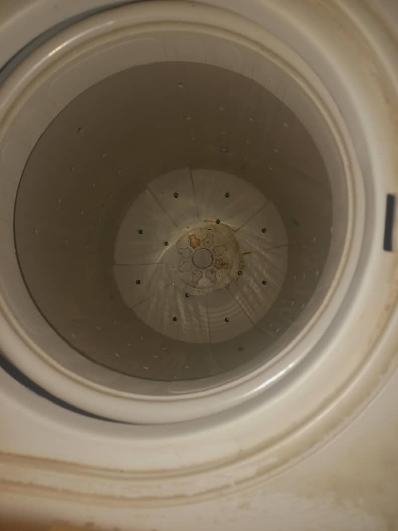 it is in use its very good drayer(spinner) is working its good  c 4