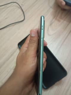one plus 10 pro 12/256 10/10 condition with original box and charger