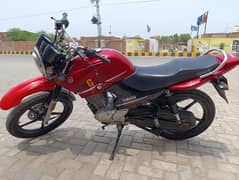 Yamaha YBR 125G Red Colour