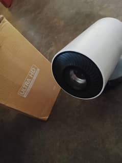Magcubic Hy300 Android projector