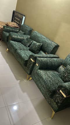 Sofa set with Table  for sale
