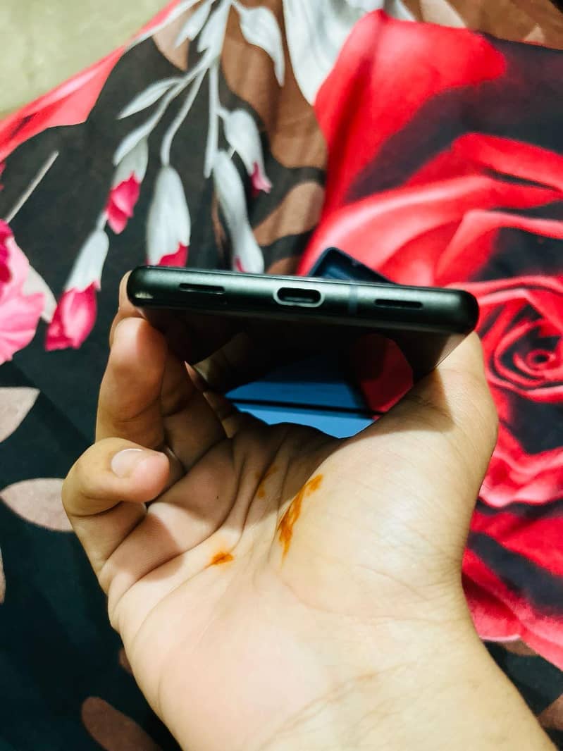 Google pixel 6a pta exchng only iphone 3