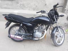 Suzuki 2015 model good condition Self Horon Har chez ok ha 03217699114