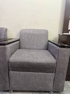 Sofa set 5 seater new condition