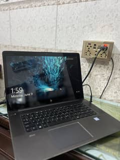 Hp Zbook  32+512 gb 4gb graphics with touch