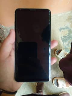 i am selling my phone lg v30 pta approve