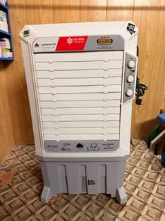 General 220 V room air cooler brand new just 1 month used full warnty