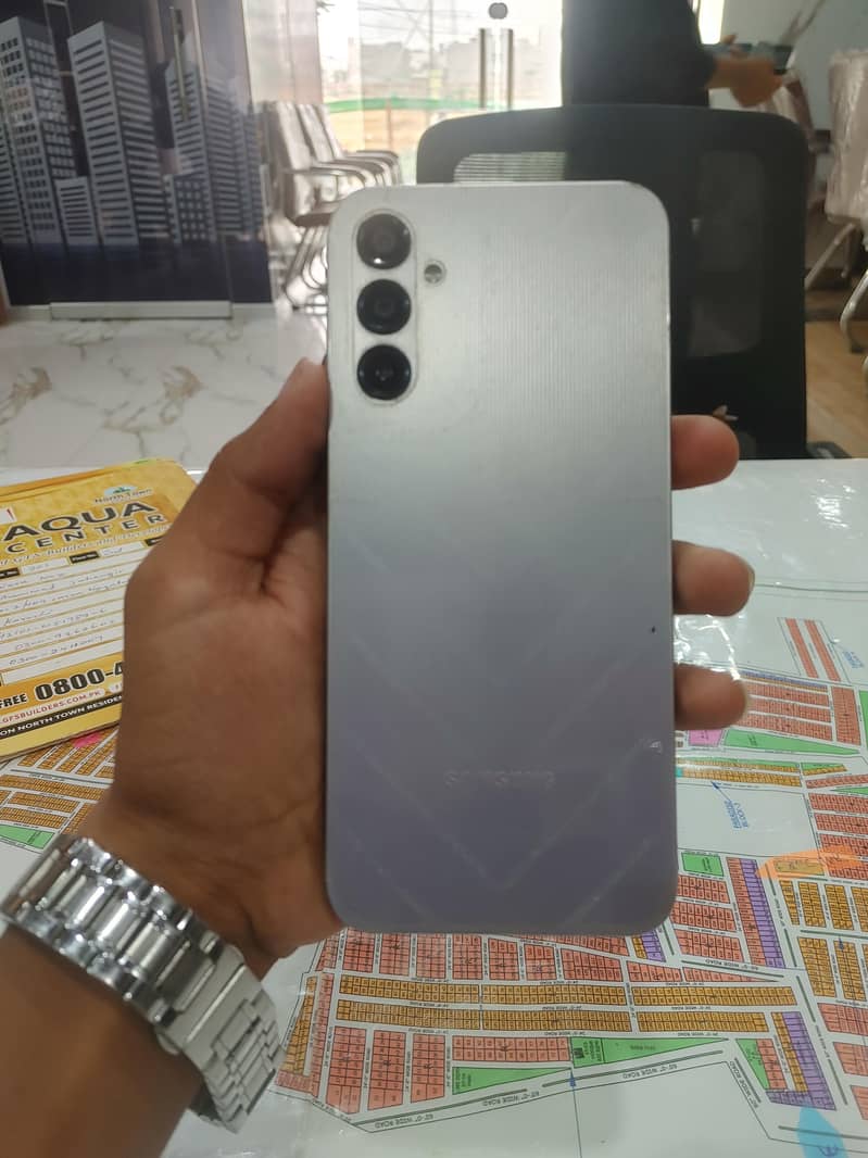 IN GOOD CONDITION WITH BOX 0