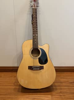 12 strings guitar for sale 10/10 condition semi acoustic