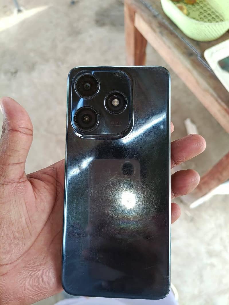 No. 03071608057.     A Best condition mobile tecno spark 10c. 1
