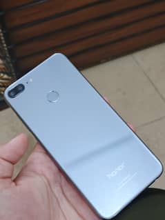 Honor 9 lite