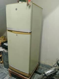 urgent sale pel fridge double door good working condition