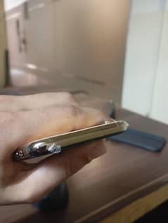 iphon xs all ok 10/9 battery helt 77 achi battery timing be achi ha 64