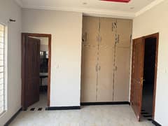 You Can Find A Gorgeous Upper Portion For rent In Central Park Housing Scheme