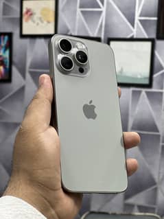 iphone 15 promax 256gb Non-pta LL/A 4 months sim time available