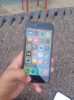 iPhone 8