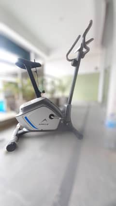 Electric upright bike magnetic cycle exercise cycling machine trainer