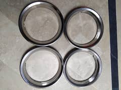 Suzuki mehran kay wheel rings set for sale bilkul new hai used nhi