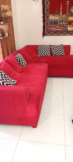 L shaped sofa ( Six seater)