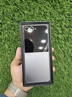 Samsung Galaxy  Flip 6