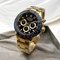 Rolex daytona chain  Moving bazzle  Quartz movement with date  Price