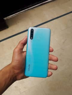 vivo y19 4gb 128gb