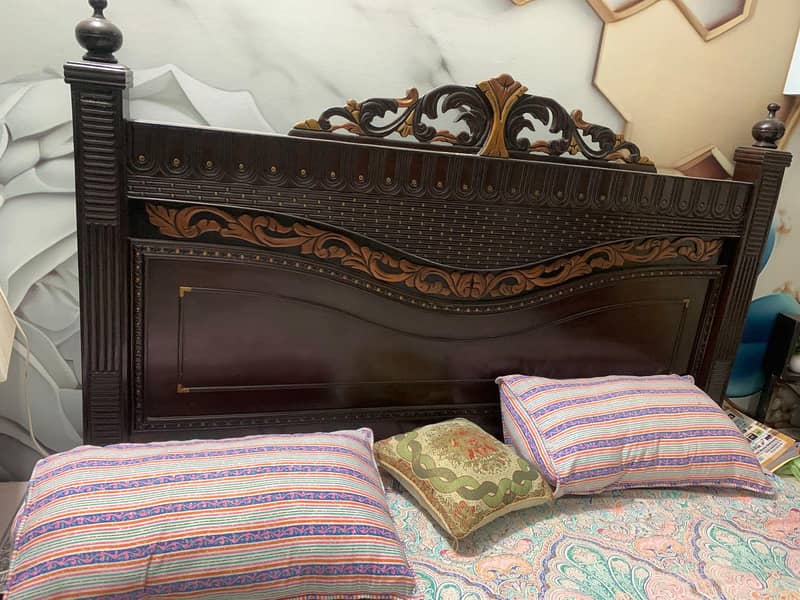 bed with side tables and dressing mirror and spring metress 3
