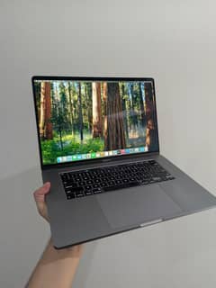 MacBook Pro 2019 i9