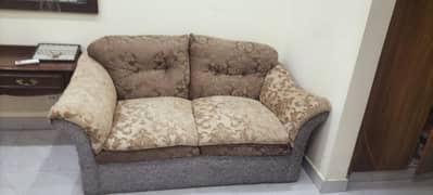 2 seater comfortable sofa for bed room/ launge