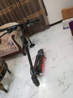 HILEX X8 scooty