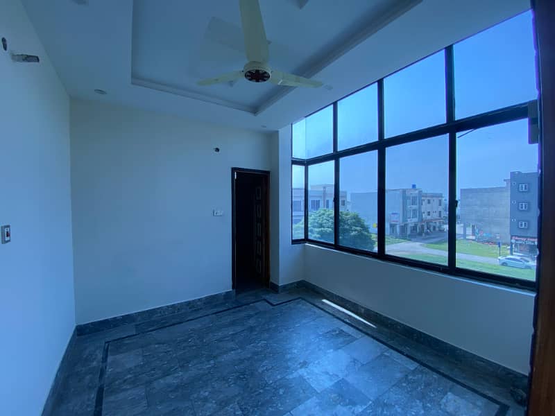 Second Floor Beautiful Flat in Neelam Block, Dc colony Gujranwala. 2