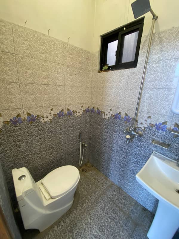 Second Floor Beautiful Flat in Neelam Block, Dc colony Gujranwala. 7