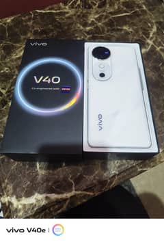 Vivo V40 12GB+256GB white color full box under warranty almost new