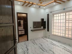 10 Marla lower portion available for rent in Lda avenue 1 lahore