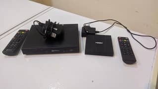 1 nayatel digital box and 1 smart box for sale.
