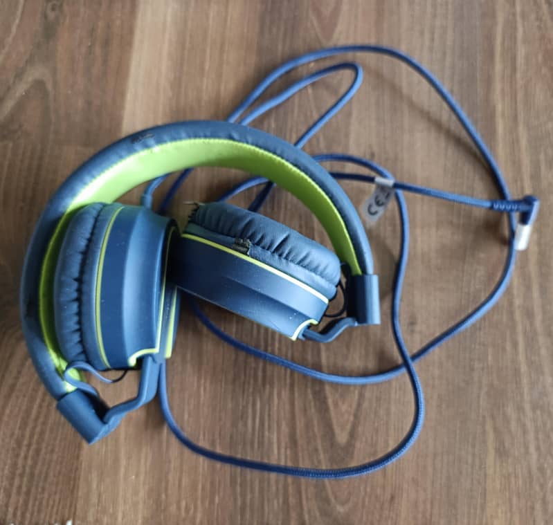 Headphones 2