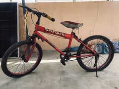 Dubai imported cycle Dubai sa laya tha koi use nhi krta